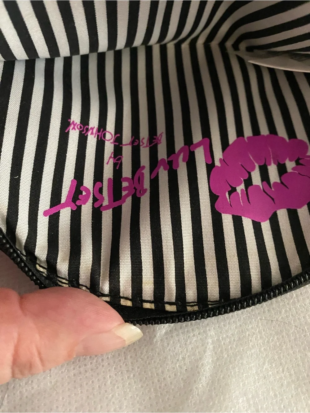 Luv Betsey Wristlet Purse Black White Dog Puppy Zip Pouch 7 X 5 Inch